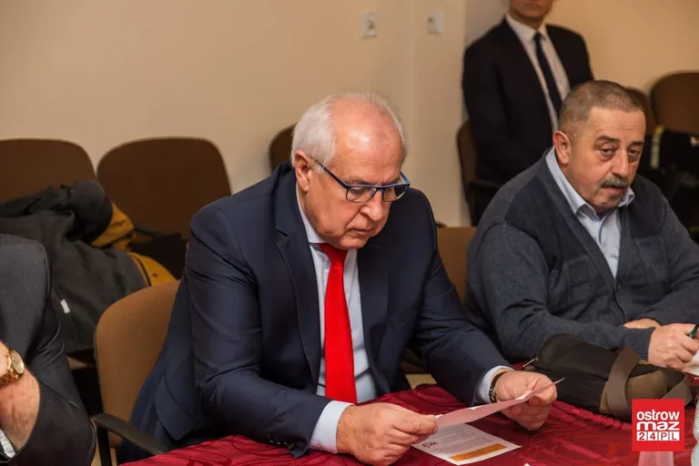 Ostrowski szpital z nowym blokiem operacyjnym i lądowiskiem na helikopter? (zdjęcia)