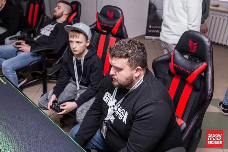 "Koksuzovi13" po raz kolejny niepokonany w turnieju Diamond Football League (zdjęcia)