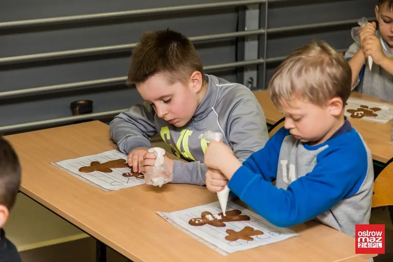 Zimowe półkolonie z MOSiR (zdjęcia)