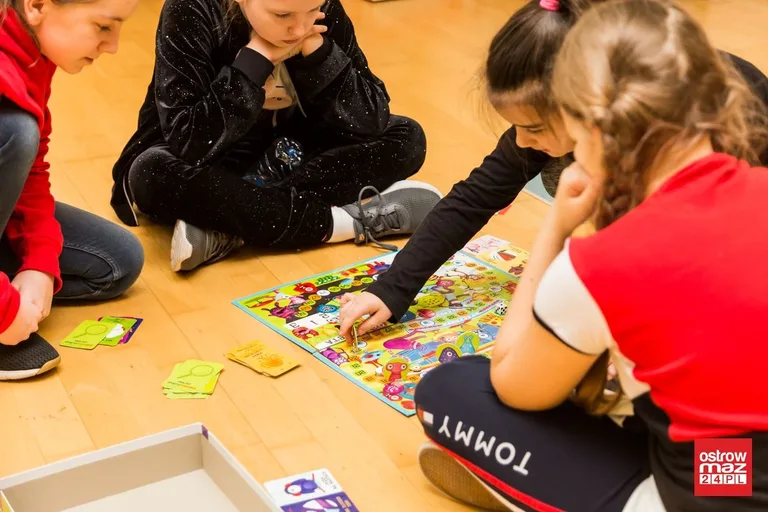 Zimowe półkolonie z MOSiR (zdjęcia)
