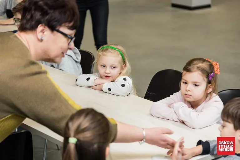 "Biblioteczny alfabet bezpieczeństwa". Zajęcia edukacyjne dla dzieci (zdjęcia)