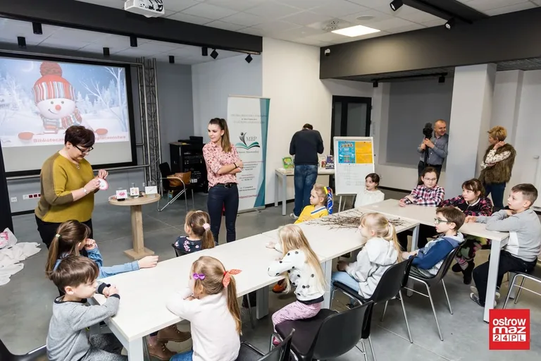 "Biblioteczny alfabet bezpieczeństwa". Zajęcia edukacyjne dla dzieci (zdjęcia)