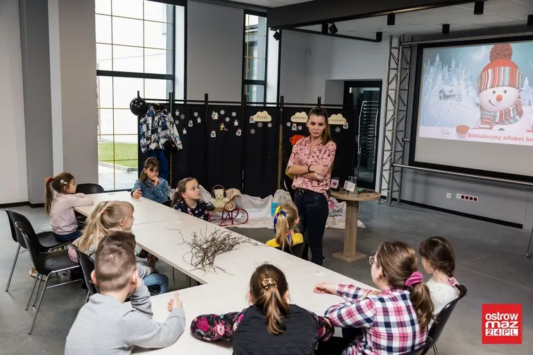 "Biblioteczny alfabet bezpieczeństwa". Zajęcia edukacyjne dla dzieci (zdjęcia)