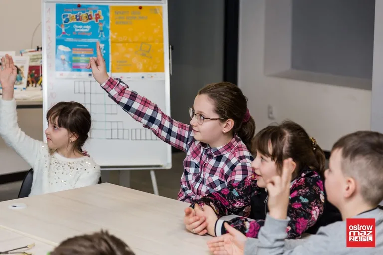"Biblioteczny alfabet bezpieczeństwa". Zajęcia edukacyjne dla dzieci (zdjęcia)
