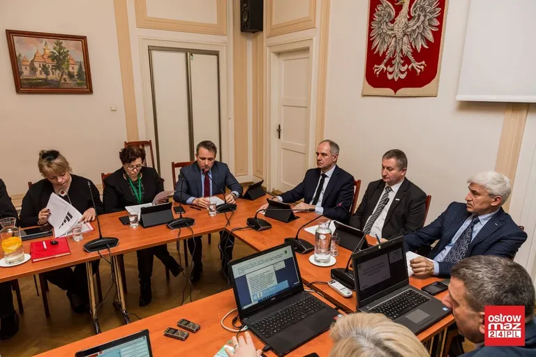 Podwyżki opłat za odpady komunalne (zdjęcia, wideo)