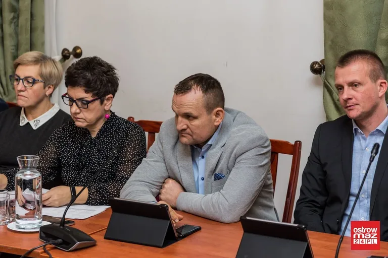 Podwyżki opłat za odpady komunalne (zdjęcia, wideo)