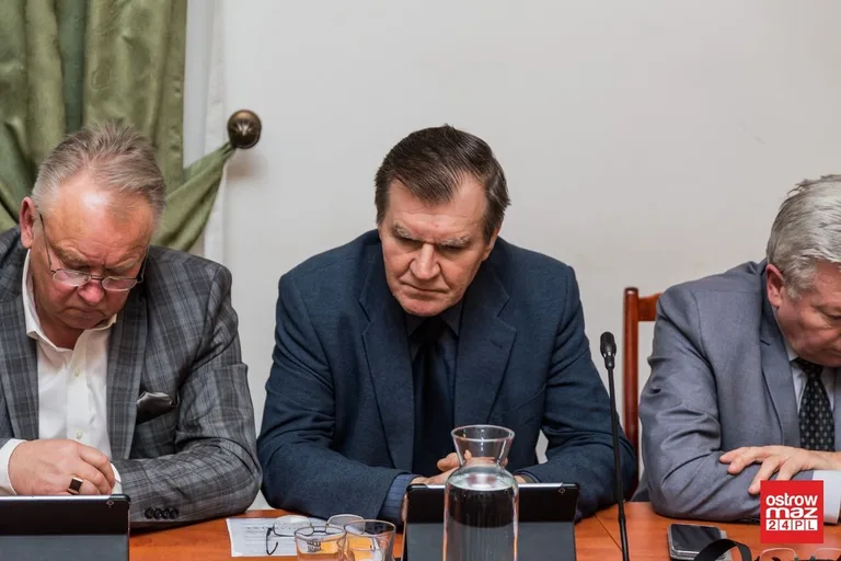Podwyżki opłat za odpady komunalne (zdjęcia, wideo)