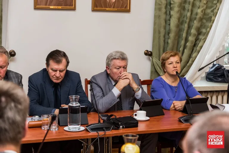 Podwyżki opłat za odpady komunalne (zdjęcia, wideo)