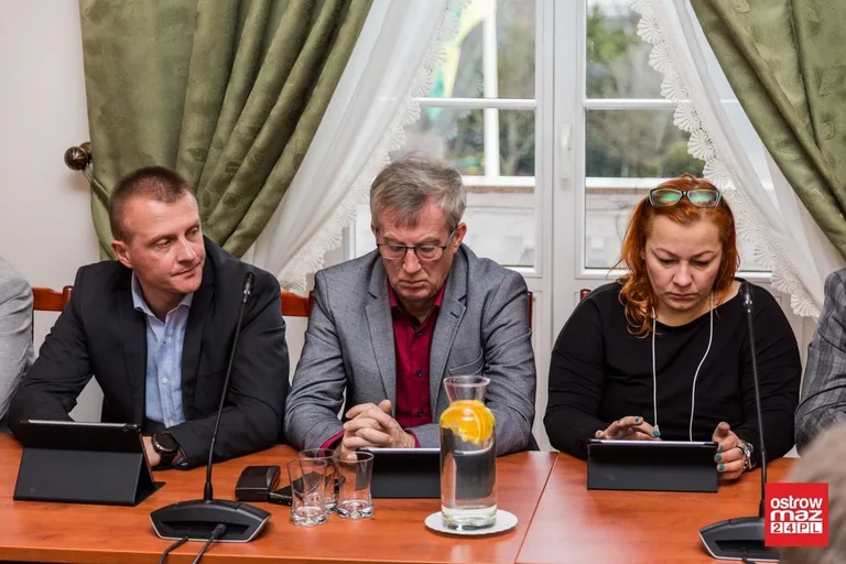 Podwyżki opłat za odpady komunalne (zdjęcia, wideo)