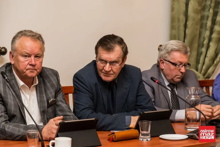 Podwyżki opłat za odpady komunalne (zdjęcia, wideo)