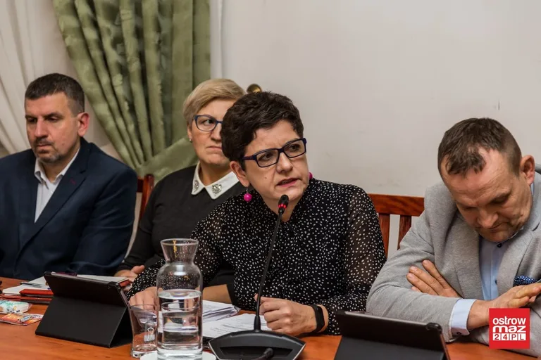 Podwyżki opłat za odpady komunalne (zdjęcia, wideo)