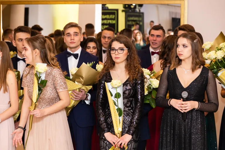 Studniówka uczniów ostrowskiego Kopernika (zdjęcia, wideo)