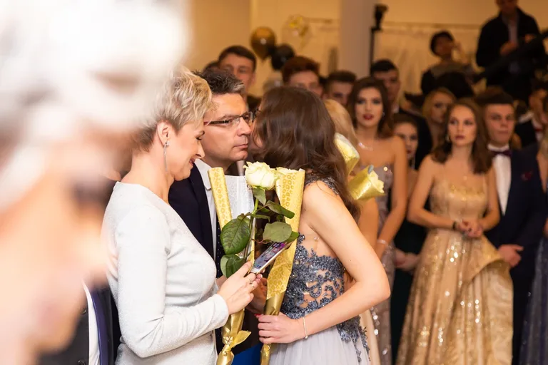 Studniówka uczniów ostrowskiego Kopernika (zdjęcia, wideo)