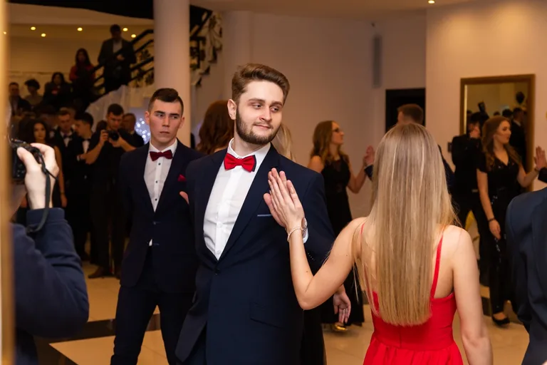 Studniówka uczniów ostrowskiego Kopernika (zdjęcia, wideo)