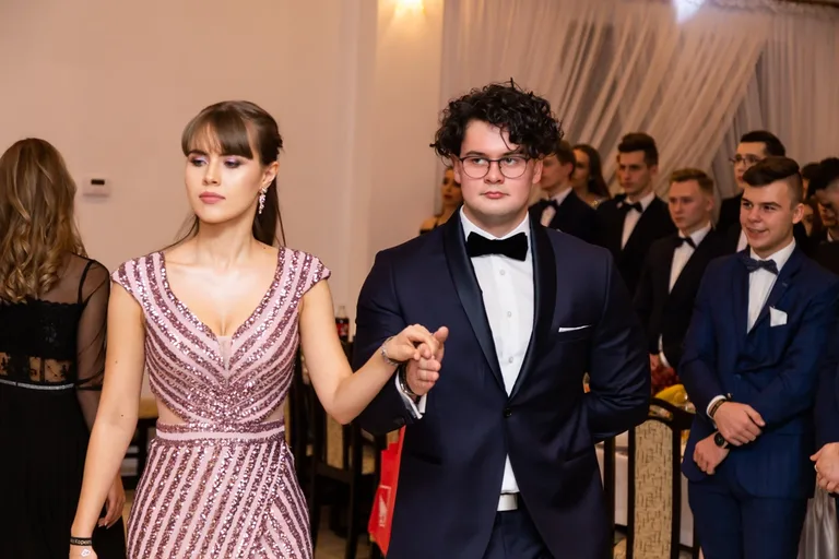 Studniówka uczniów ostrowskiego Kopernika (zdjęcia, wideo)
