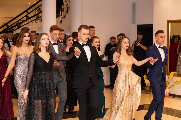 Studniówka uczniów ostrowskiego Kopernika (zdjęcia, wideo)