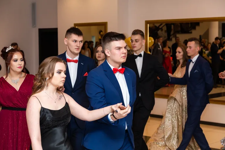 Studniówka uczniów ostrowskiego Kopernika (zdjęcia, wideo)