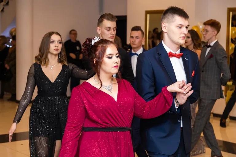 Studniówka uczniów ostrowskiego Kopernika (zdjęcia, wideo)