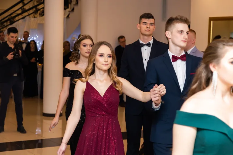 Studniówka uczniów ostrowskiego Kopernika (zdjęcia, wideo)