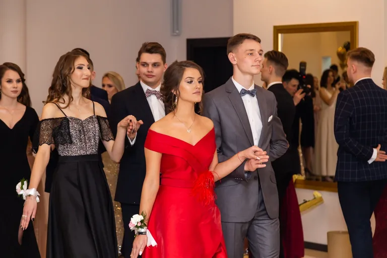 Studniówka uczniów ostrowskiego Kopernika (zdjęcia, wideo)