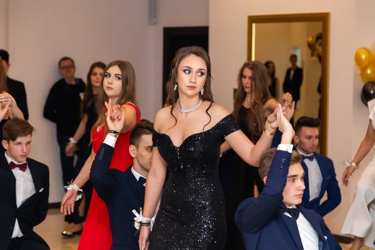 Studniówka uczniów ostrowskiego Kopernika (zdjęcia, wideo)