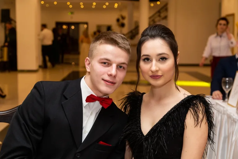 Studniówka uczniów ostrowskiego Kopernika (zdjęcia, wideo)