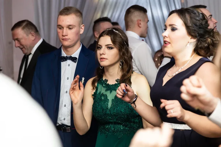 Studniówka uczniów ostrowskiego Kopernika (zdjęcia, wideo)