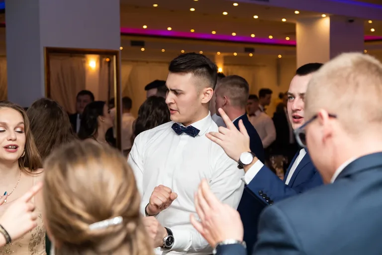 Studniówka uczniów ostrowskiego Kopernika (zdjęcia, wideo)