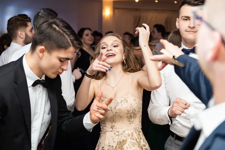 Studniówka uczniów ostrowskiego Kopernika (zdjęcia, wideo)