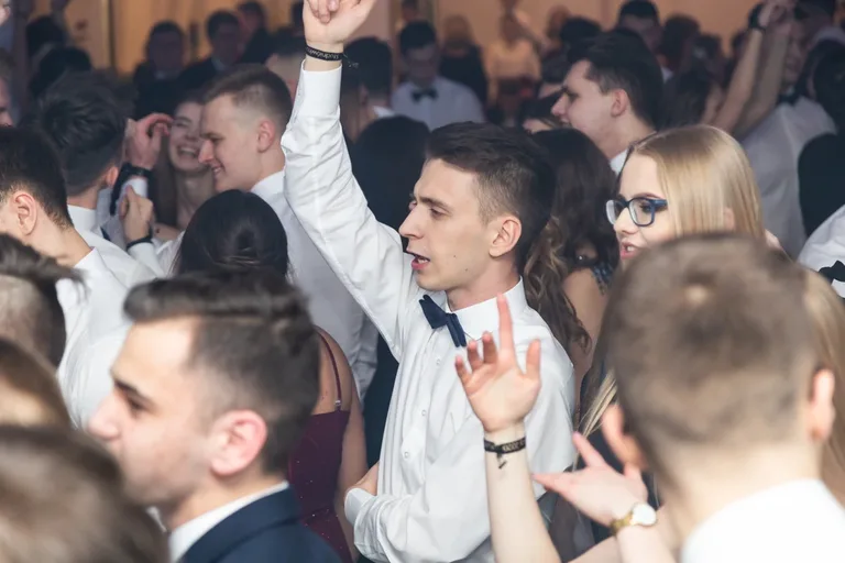 Studniówka uczniów ostrowskiego Kopernika (zdjęcia, wideo)