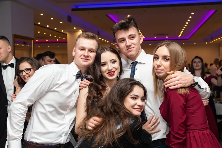 Studniówka uczniów ostrowskiego Kopernika (zdjęcia, wideo)