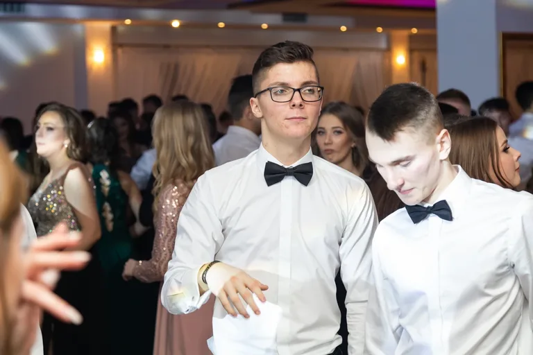 Studniówka uczniów ostrowskiego Kopernika (zdjęcia, wideo)