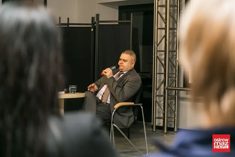 Robert Radzik gościem ostrowskiej biblioteki (zdjęcia, wideo)