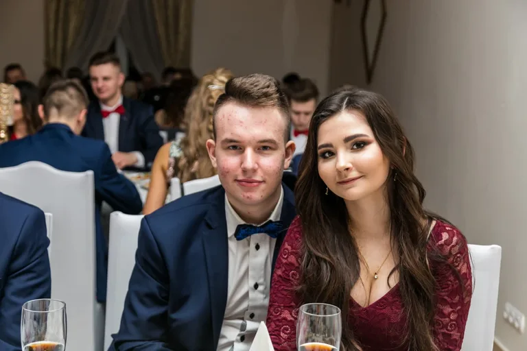 Studniówka maturzystów ostrowskiego Rubinka (zdjęcia, wideo)