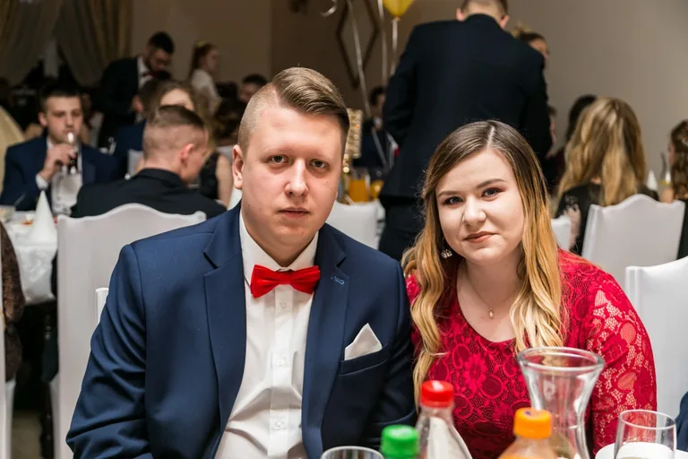 Studniówka maturzystów ostrowskiego Rubinka (zdjęcia, wideo)