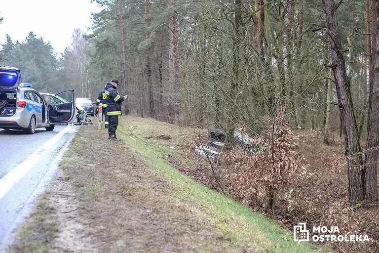 Poważny wypadek w Czerwinie. Poszkodowane dzieci (zdjęcia)
