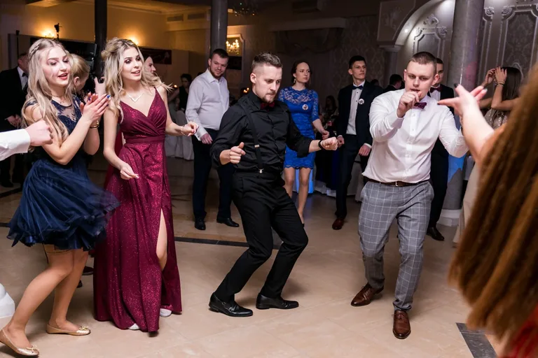 Zobacz studniówkę maturzystów ZS w Małkini (zdjęcia, wideo)