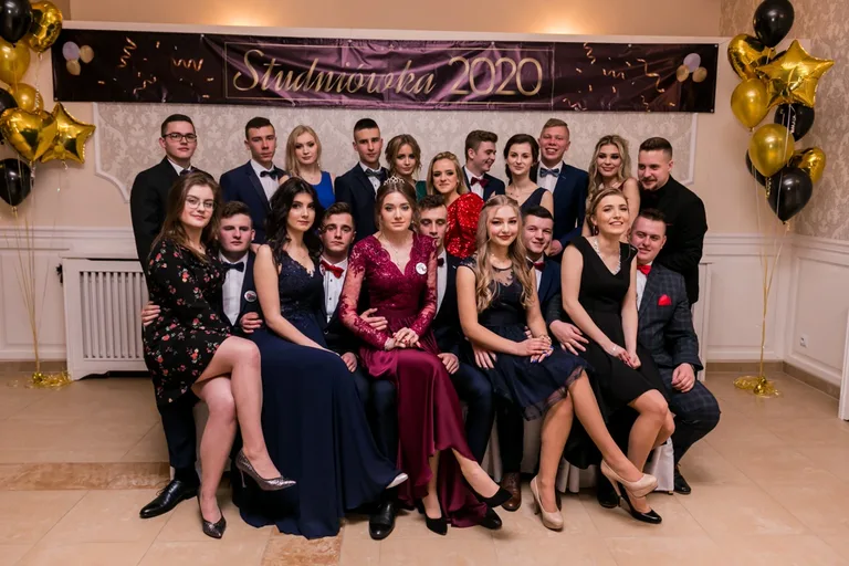 Zobacz studniówkę maturzystów ZS w Małkini (zdjęcia, wideo)