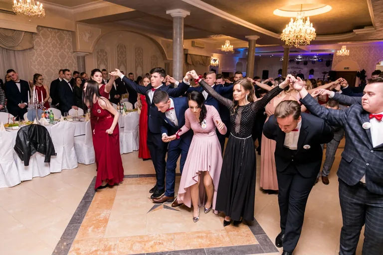 Zobacz studniówkę maturzystów ZS w Małkini (zdjęcia, wideo)