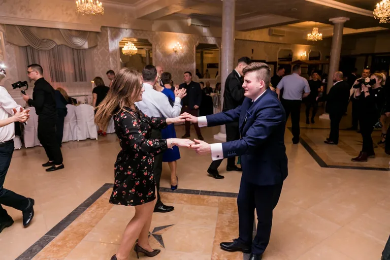 Zobacz studniówkę maturzystów ZS w Małkini (zdjęcia, wideo)