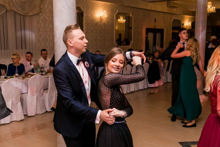 Zobacz studniówkę maturzystów ZS w Małkini (zdjęcia, wideo)