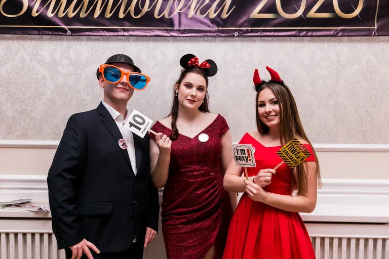 Zobacz studniówkę maturzystów ZS w Małkini (zdjęcia, wideo)