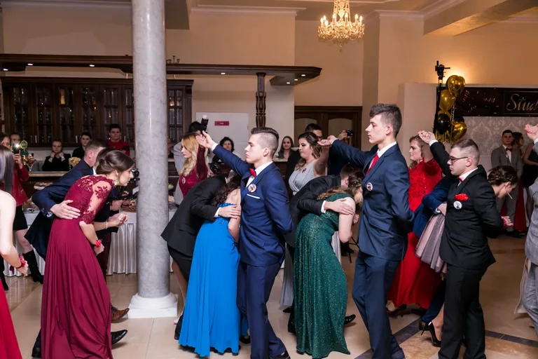 Bal maturalny uczniów CKR w Starym Lubiejewie (zdjęcia, wideo)