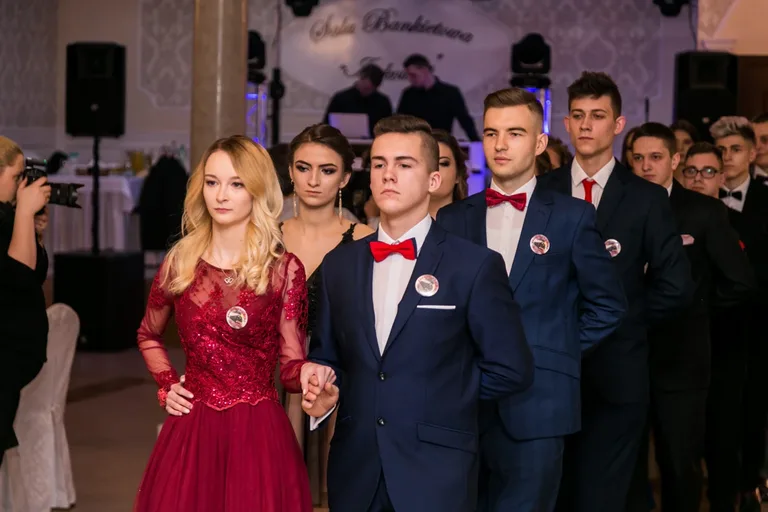 Bal maturalny uczniów CKR w Starym Lubiejewie (zdjęcia, wideo)