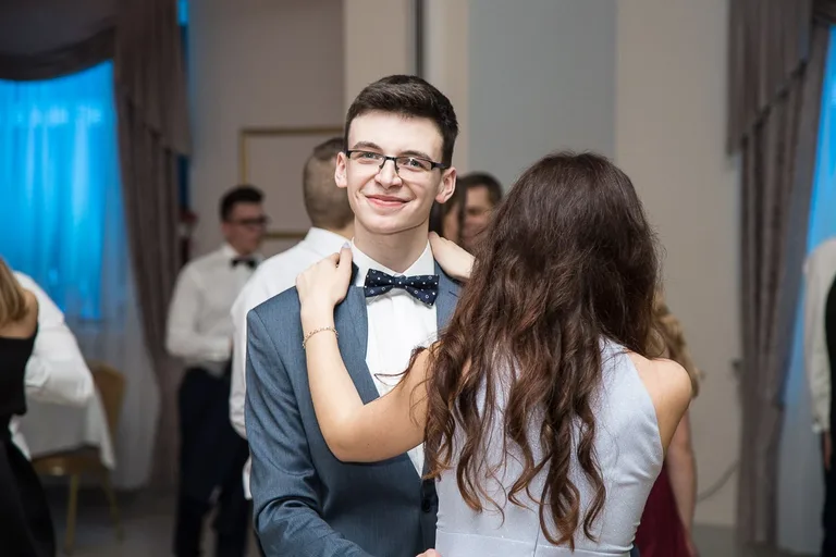 Poloneza czas zacząć - studniówka Ekonomika (zdjęcia, wideo)
