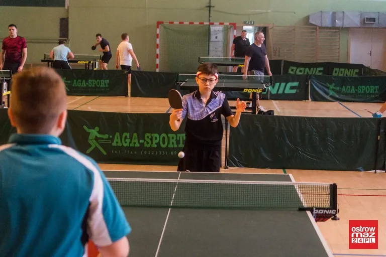 Artur Piersa umacnia się na pozycji lidera w tenisowym Grand Prix (zdjęcia, wideo)