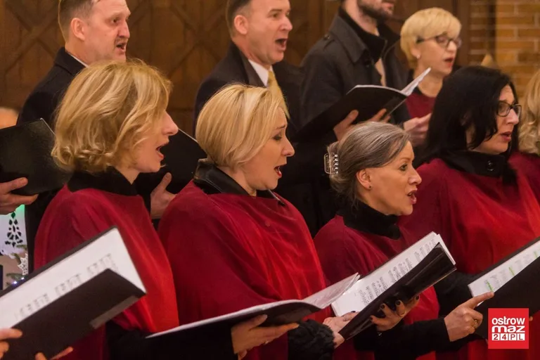 Koncert ostrołęckiego chóru w Małkini Górnej (zdjęcia)