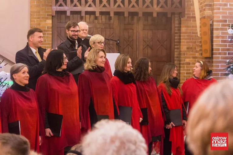 Koncert ostrołęckiego chóru w Małkini Górnej (zdjęcia)