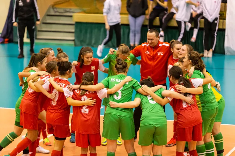 KS Raszyn zdominował Jantar Cup. Grała też Ostrovia (zdjęcia, wideo)