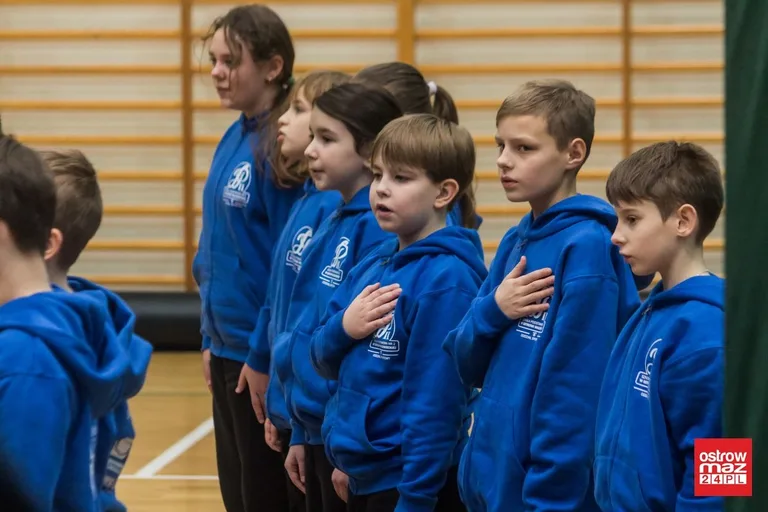 Ślubowanie klasy sportowej ostrowskiej "dwójki" (zdjęcia, wideo)